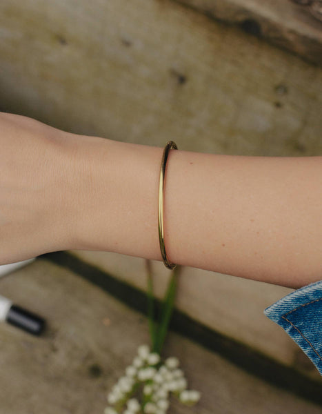 Minimal Bangle - Gold