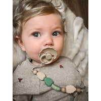 Nibbling - Leaf Dummy Clip : Sage & Oat